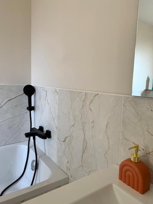 Villa Chic 3 Chambres ,2 Sdb Châtellerault Exteriör bild